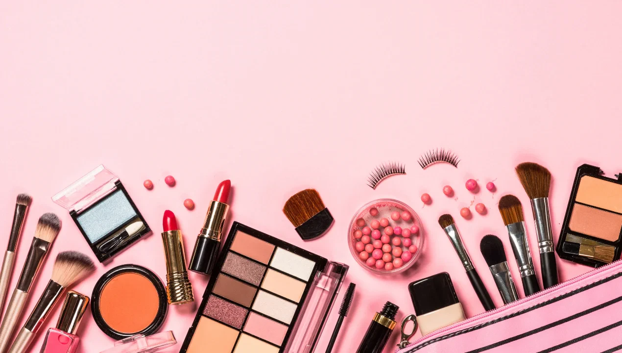 مُميزات التسوق من Sephora: رحلة لا مثيل لها في عالم الجمال