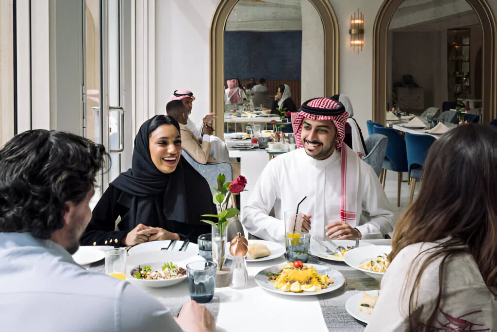 أفضل المطاعم الرخيصة في الرياض تجربة لا تُنسى بميزانية معقولة