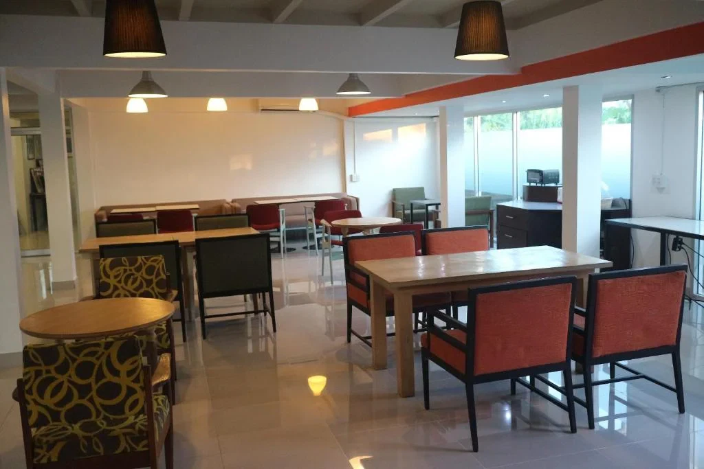 بيت شباب إل 42 مطار سوفارنابومي (L42 Hostel Suvarnabhumi Airport)