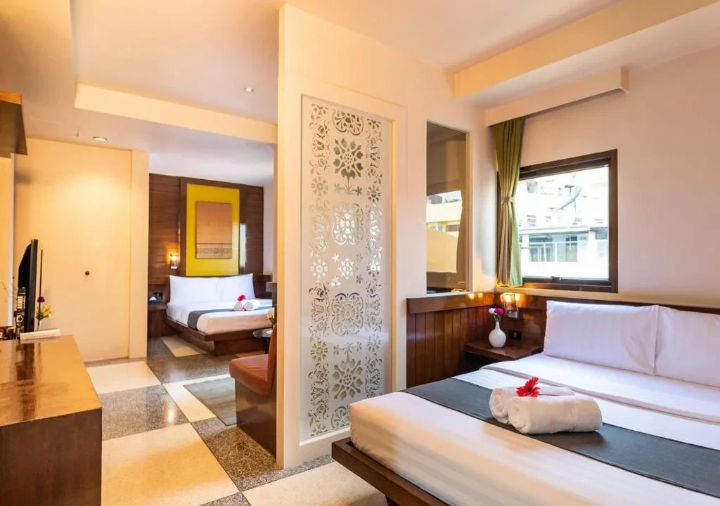 دي آند دي إن كاوسان (D&D Inn Khaosan)