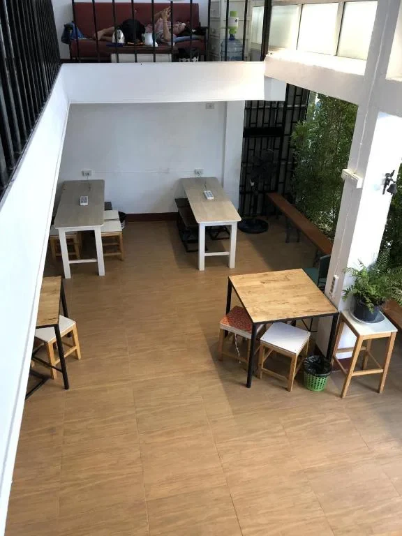 بيت شباب بلوي (PLOY Hostel)