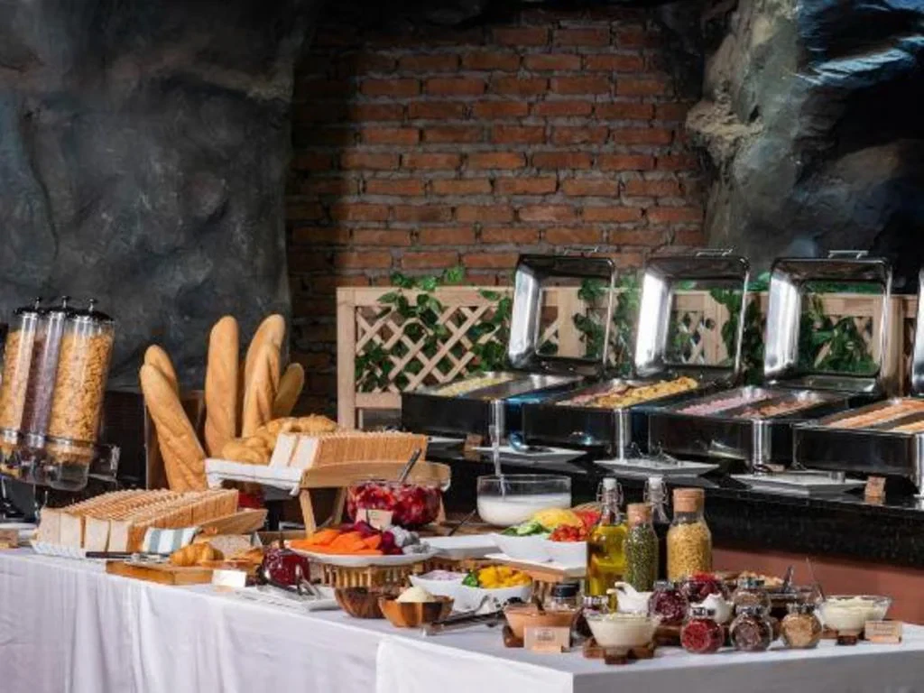 دي آند دي إن كاوسان (D&D Inn Khaosan)