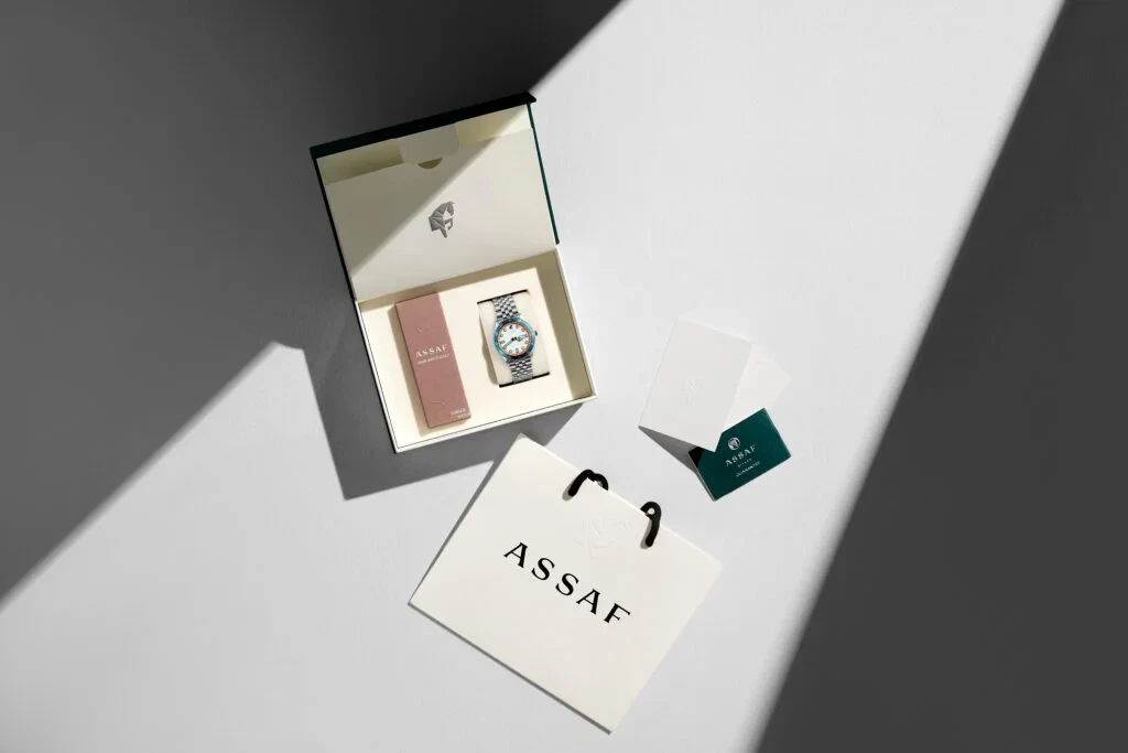 استثمر في أناقتك مع ساعات عساف اكتشف ساعتك المثالية الآن!