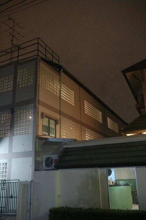 بيت شباب إل 42 مطار سوفارنابومي (L42 Hostel Suvarnabhumi Airport)
