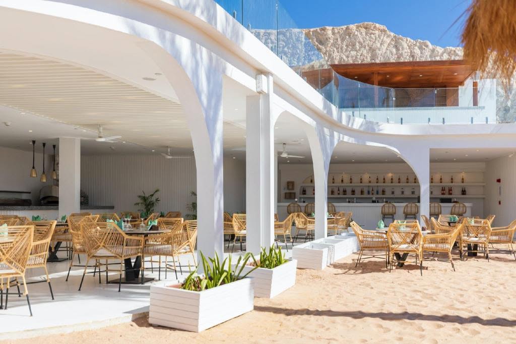 منتجع وايت هيلز (White Hills Resort)