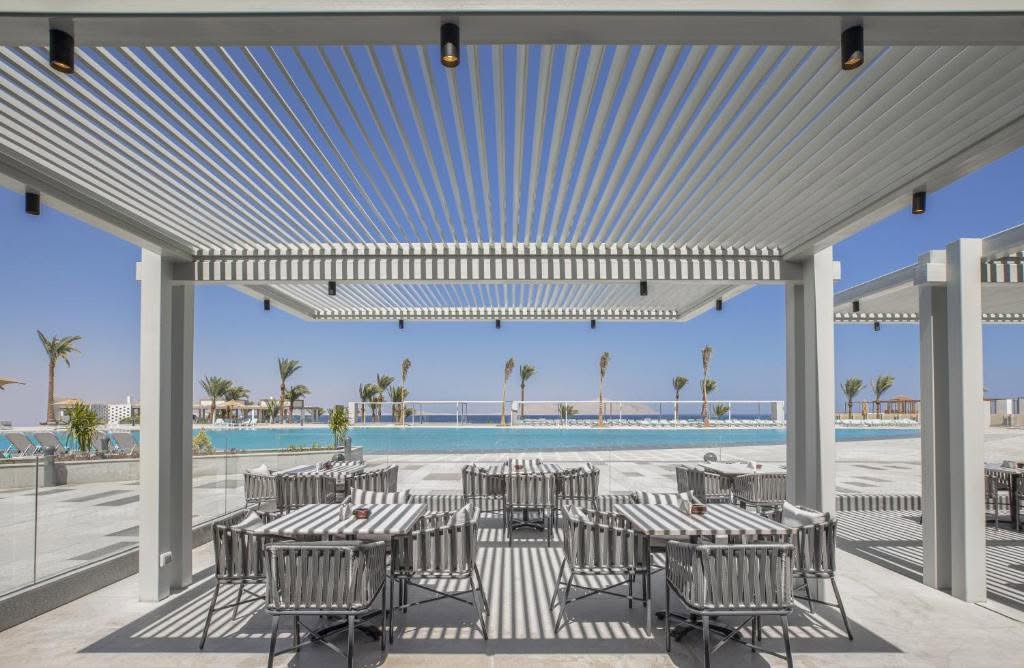 فندق في شاطئ شرم (V Hotel Sharm El Shiekh)