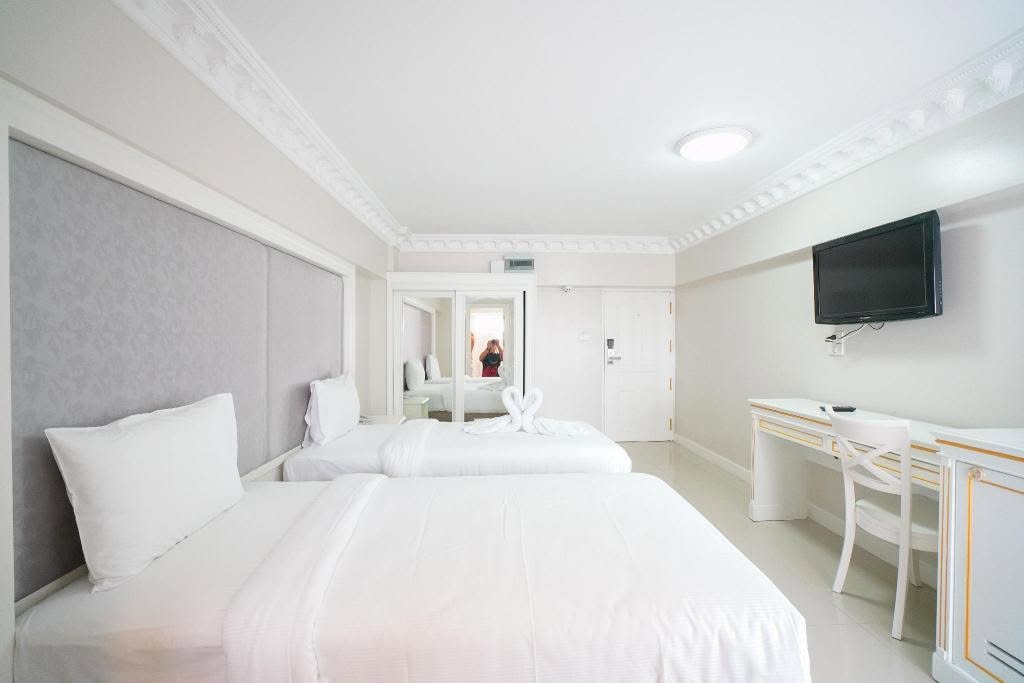 Romance Hotel Sukhumvit 97